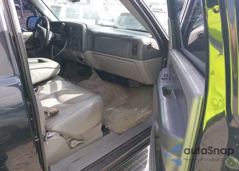 2003 Chevrolet Tahoe Ls z USA, uszkodzony, nr VIN 1GNEC13V43R263979